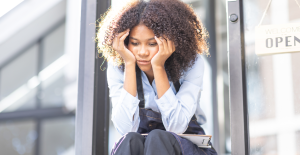 Leia mais sobre o artigo MEI na Mira: Erros Comuns que Podem Custar Seu CNPJ e Como a Tecnologia Ajuda a Prevenir