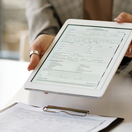 No momento, você está visualizando Contracheque Digital Obrigatório: Como a Tecnologia Reinventa a Folha de Pagamento e a MG Consultoria Pode Ajudar