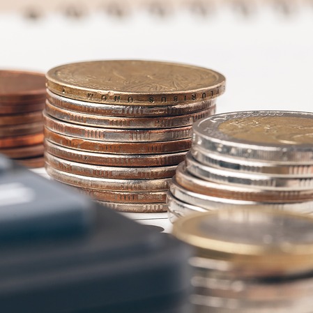 Leia mais sobre o artigo O Leão não Perdoa Dívidas: Por Que Empréstimos e Financiamentos Devem Entrar no seu IR 2025