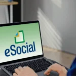 eSocial em Evolução: Navegando as Novas Regras com Tecnologia e Estratégia